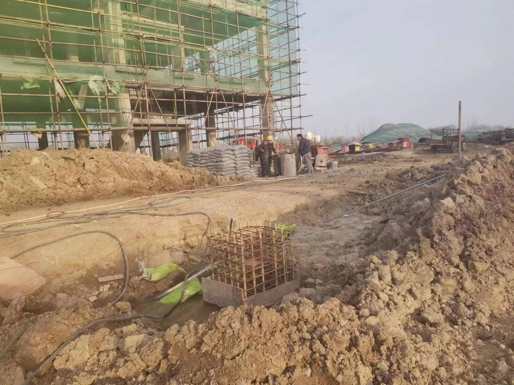 新野当桥梁出现裂缝的时候应该及时加固修补